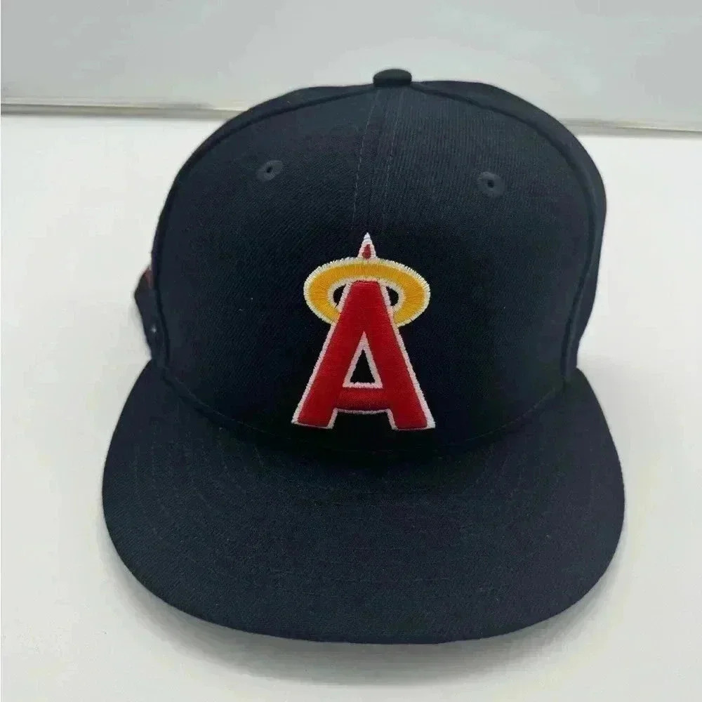 BNWT ANGELS CAP 59FiFty 7 3/8 in size - Picture 3 of 11